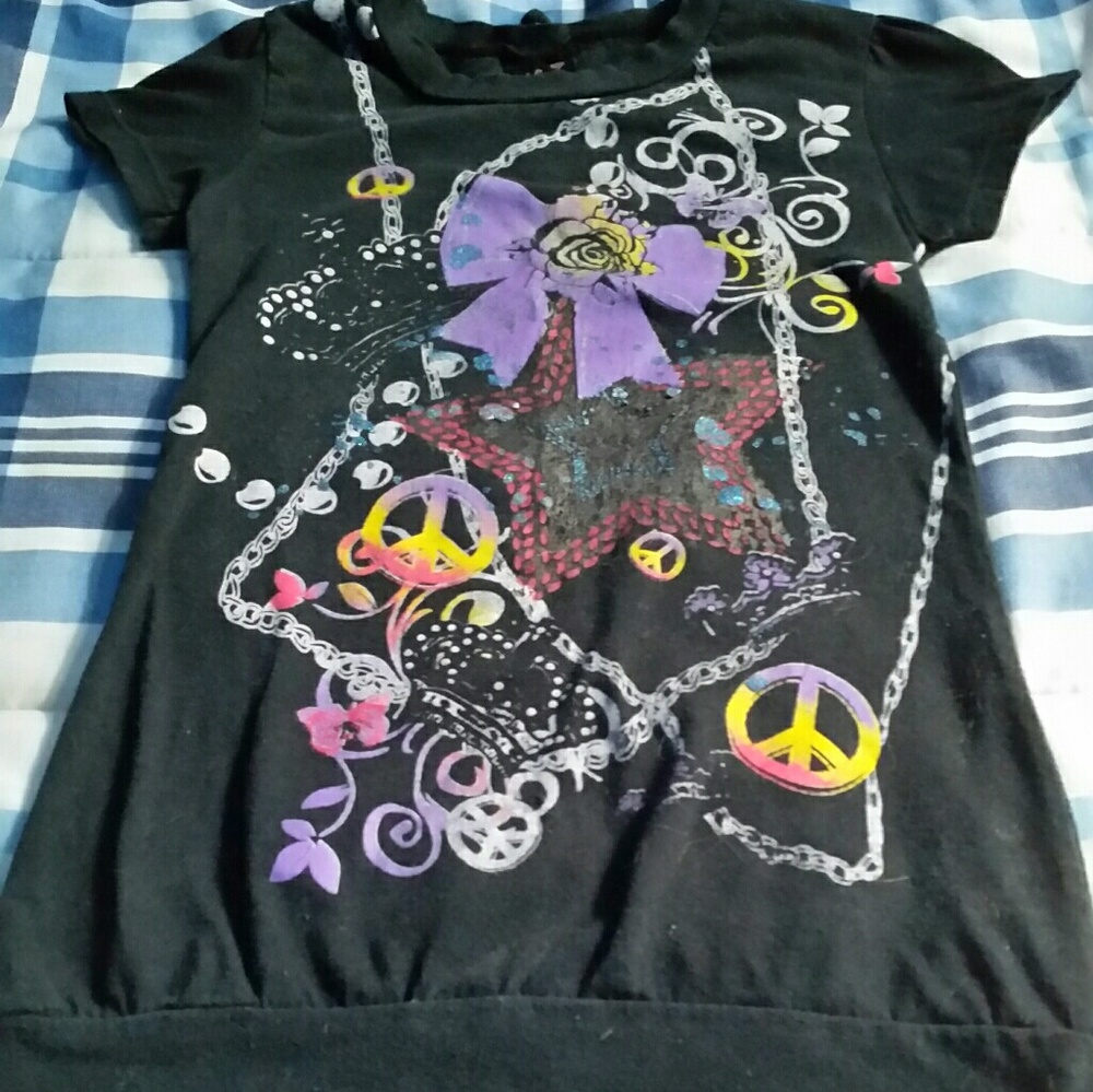 Girls cute tee, black with multi colored iron-